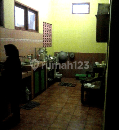 Rumah Strategis dan Tempat Usaha di Jl Fatmawati Ketileng Raya 2