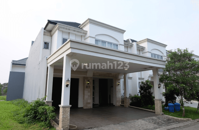 Dijual rumah di Vivacia, depan taman, eminent, bsd, sudah renov 1