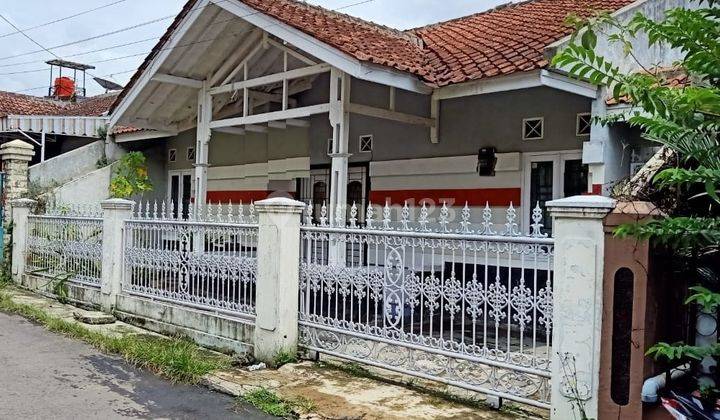 Rumah Bisa Disewa Harga 25 Juta Per Tahun di Margahayu Permai 1