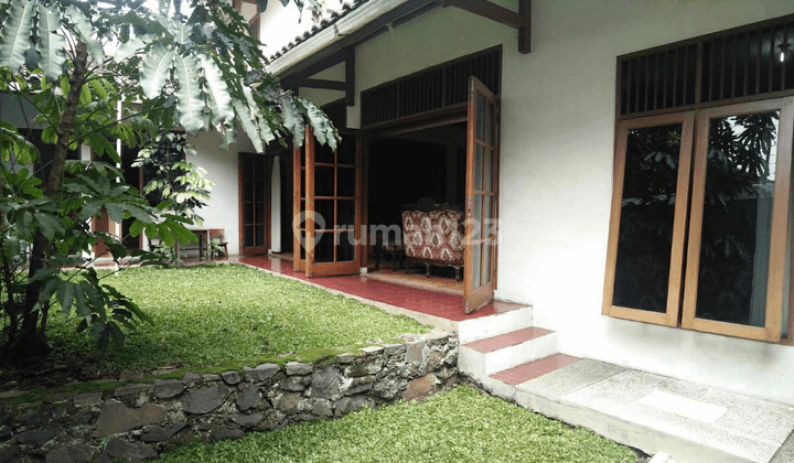 TURUN HARGA! Rumah bagus terawat siap huni  1