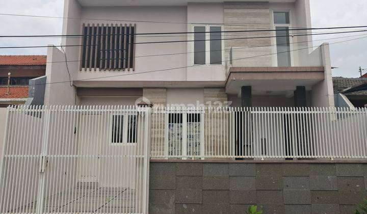 FLASH SALE BARU GRESS Rumah Minimalis 2 Lantai Semolo waru Surabaya 1