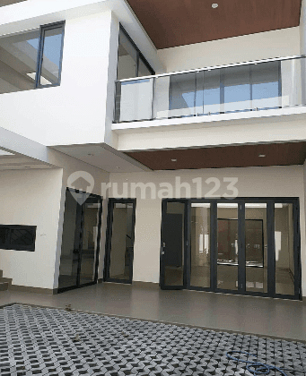 Rumah mewah baru modern 2 lantai pusat kota bandung 1