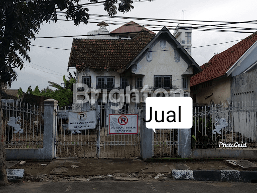 RUMAH LAMA HITUNG TANAH RAYA PANDEGILING SAMPING HOTEL SANTIKA 1