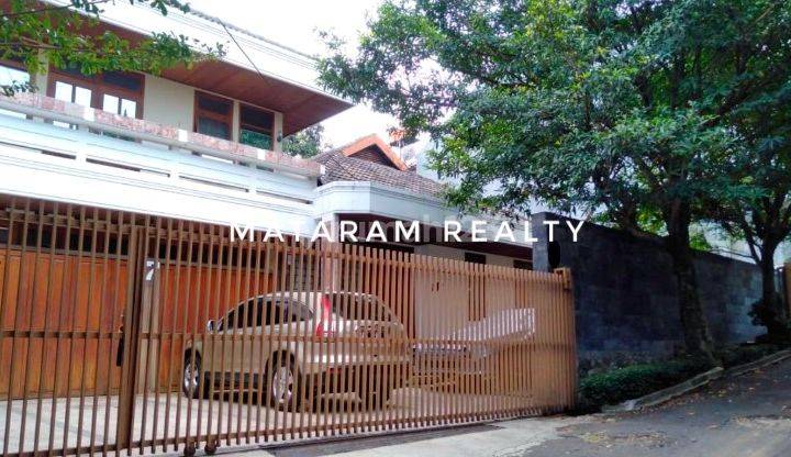 Rumah Mewah Dan Asri, Lokasi Premium Di Setrasari, Dalam Komplek 1