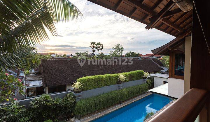 Luxury 3 Bedroom Pool Villa  close to Seminyak Beach 2