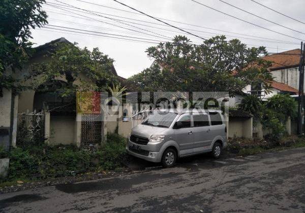 1 Floor 3 Bedroom House on Jl. Nangka Permai Tonja 1