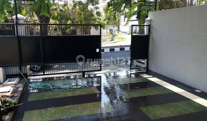 Rumah 2 Lantai Sertifikat Hak Milik di Darmo Baru, Surabaya 1