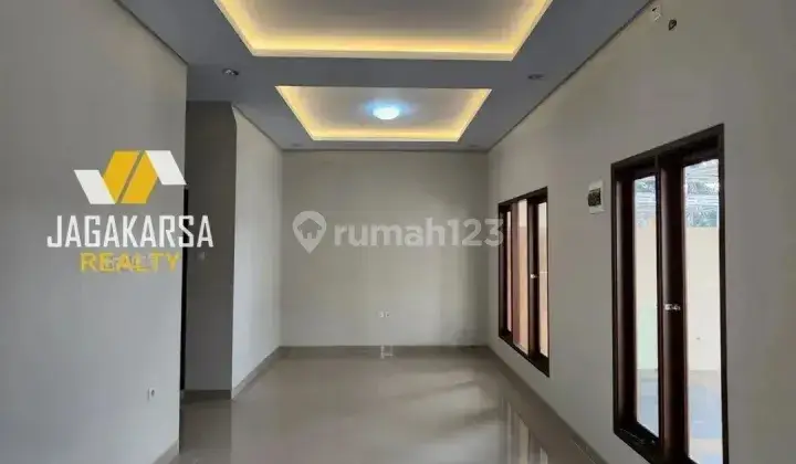 Rumah siap huni dalam komplek di jakarta selatan 2