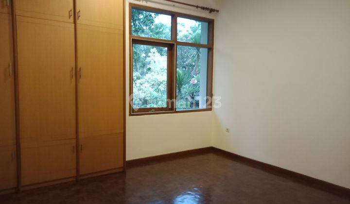 Comfortable house in Kemang area \&#34;price negotiable\&#34; 2