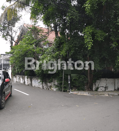 RUMAH MASIH DIHUNI DI TANAH TINGGI, JAKARTA PUSAT 1