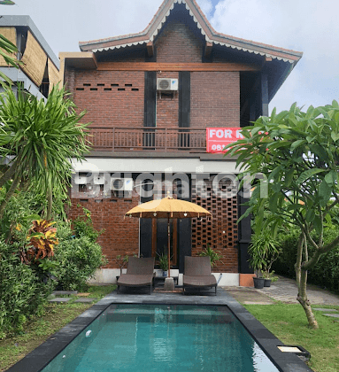 VILLA 4 BEDROOM, UNQUE, GOOD VIEW IN CANGGU. 2