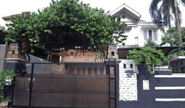 Rumah cantik.di cidodol jakarta selatan 1