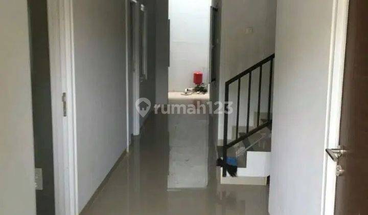 Kost di Tebet Utara 13 Kamar Depan Taman 2