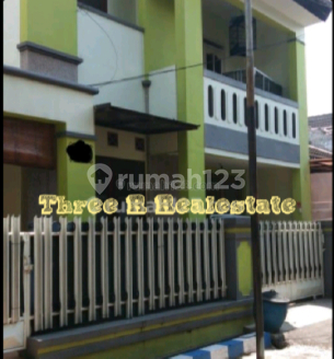 Rumah 2 lantai dengan kamar tidur 5 lokasi dekat Sulfat Agung Rumah 2 lantai dengan kamar tidur 5 lokasi dekat Sulfat Agung