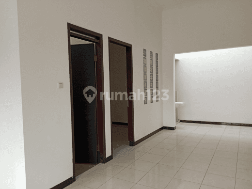 Rumah Nyaman Cocok Buat Kantor Rumah Tinggal 2