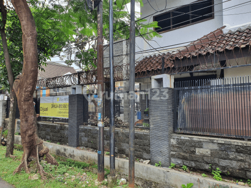 rumah lama.huk bisa usaha atau klinik 1