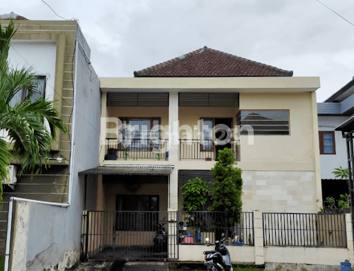 2 STORY HOUSE ON GLOGOR CARIK STREET 2