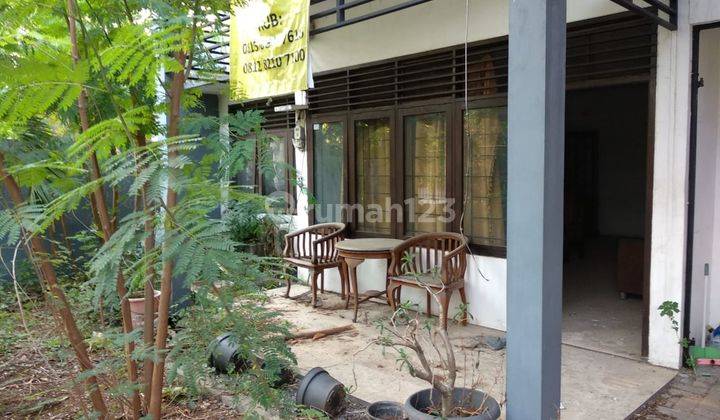 Rumah Kompleks DPR Pribadi Seberang Puri Botanical 1