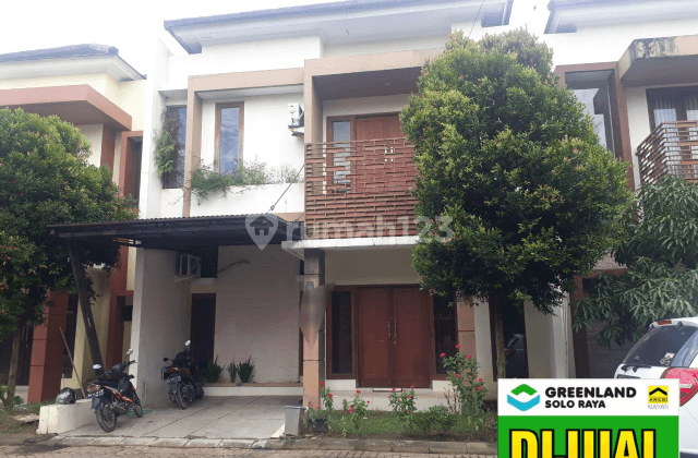 RUMAH 2 LANTAI FULL FURNISHED DI KOMPLEK ELITE DI GENTAN SOLO 1