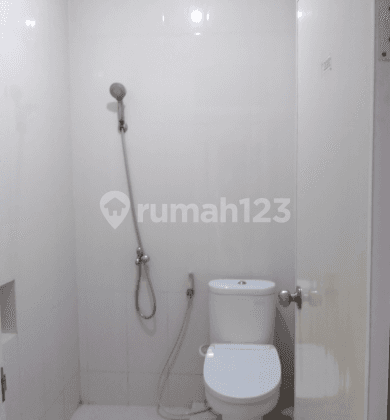 Sewa Rumah Jalanan 3 Mobil  Kelapa Gading 2