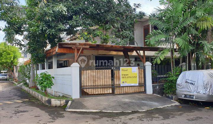 Rumah Posisi Hook Hitung Tanah Depan Taman di Komplek Perumahan Green Ville Tanjung Duren Jakarta Barat 1