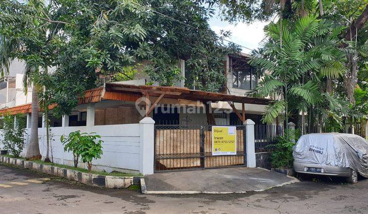 Rumah Posisi Hook Hitung Tanah Depan Taman di Komplek Perumahan Green Ville Tanjung Duren Jakarta Barat 2