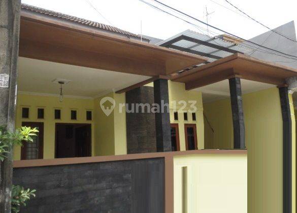 Rumah 2 Lantai di Pondok Hijau Permai 1