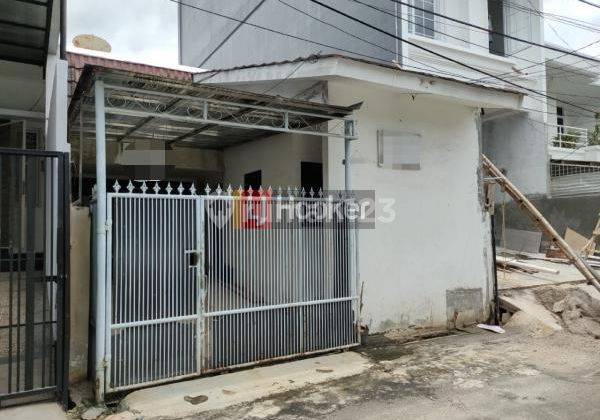 Rumah SEMI FURNISHED Di Jalan Kelapa Molek Area Kelapa Gading 1