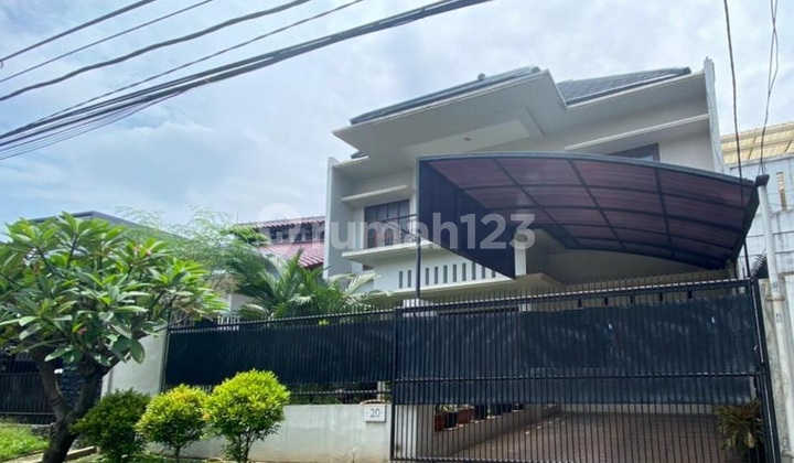 Rumah Pondok Indah - Bangunan 2 Lantai