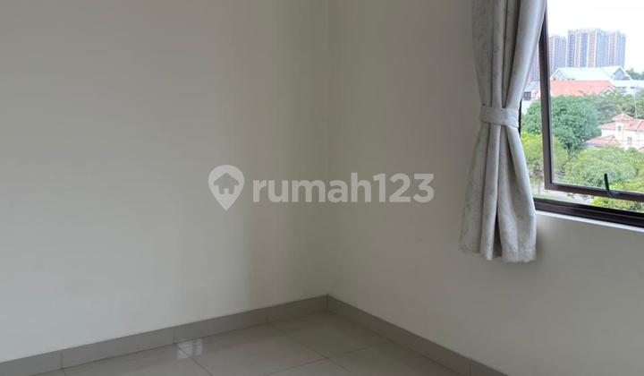 House in Taman Simpruk Cluster, Lippo Cikarang, Semi-Furnished 2