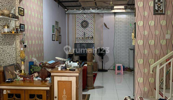 RUMAH DUA LANTAI SIAP HUNI 1