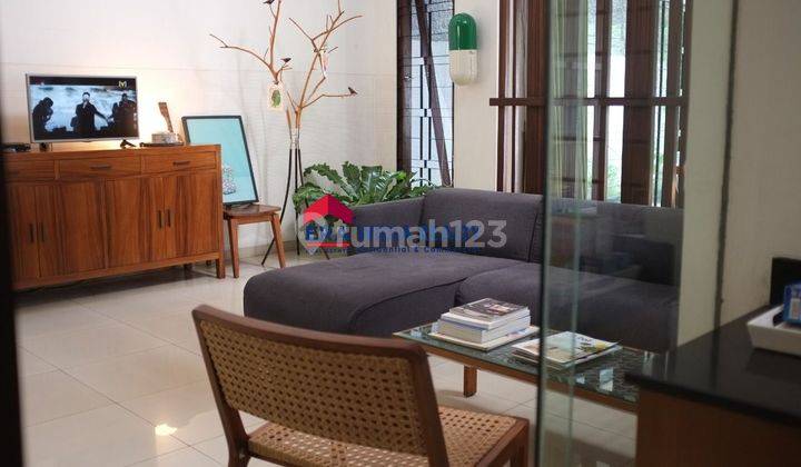 Rumah 2 Lantai Modern Bagus di Guntur Setia Budi Jakarta Selatan 1