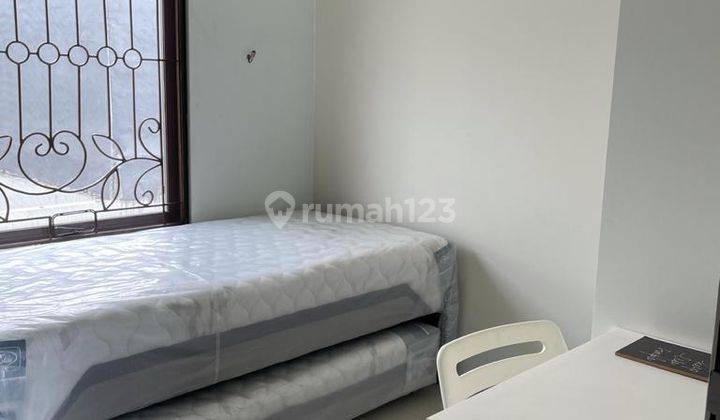 Rumah Di Cluster Taman Simpruk Lippo Cikarang Full Furnished 2