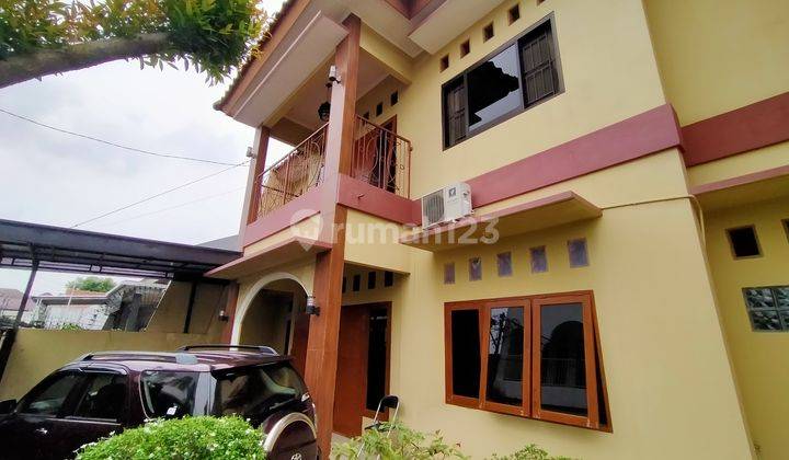 RUMAH CANTIK BERGAYA MODERN MINIMALIS DI VETERAN BINTARO 1