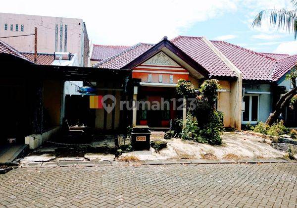 Rumah di Amarta Tamansari Majapahit Semarang 1