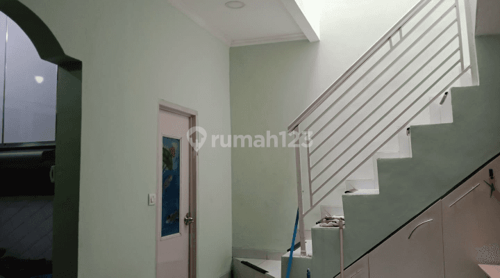 Rumah siap huni 1 1/2 lantai jalan 2 jalur di Melati Mas 1