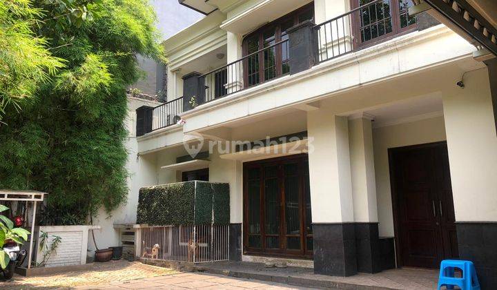 Rumah Cantik Mewah siap huni lokasi strategis Jakarta Selatan 1