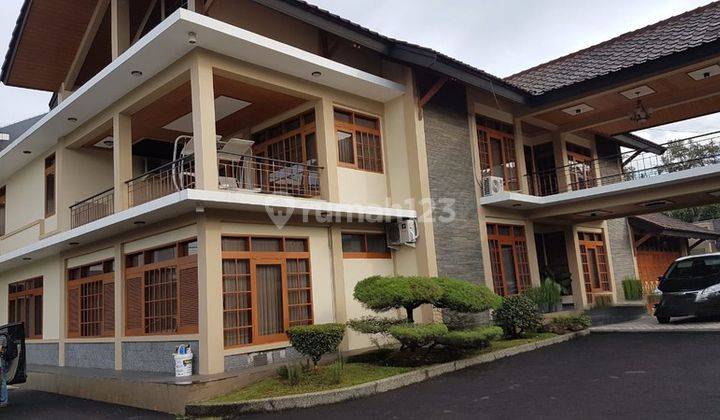 2 Rumah Lux Sangat Istimewa di Setra Indah Bandung 1