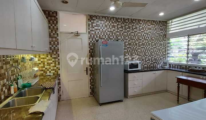 Rumah hunian asri hadap timur 2