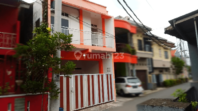 rumah tingkat 2 lantai siap huni di pinggir jalan area telukan 2