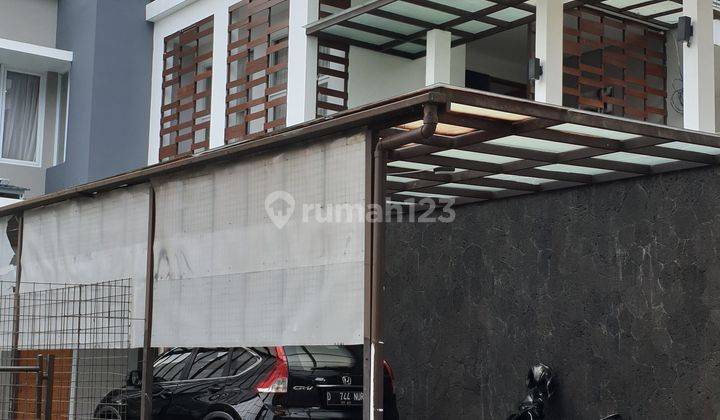 Rumah cantik minimalis, twrawat dan bagus siap huni. 2