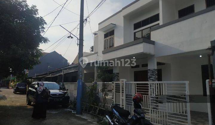 Rumah Bagus Minimalis Area Kelapa Dua Depok 1