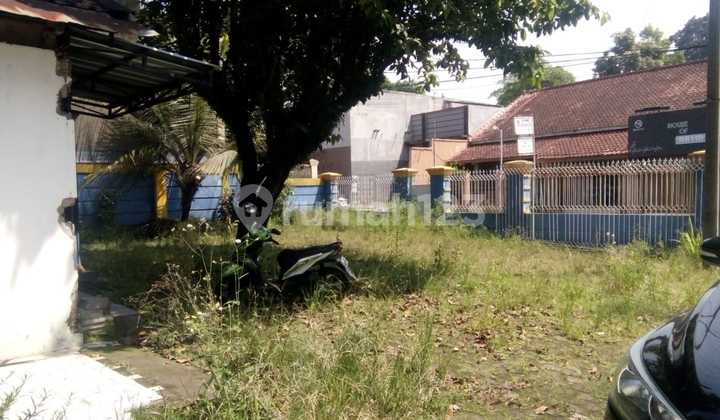 Rented Warehouse House for Business, Prime Location in Downtown Cianjur. 2