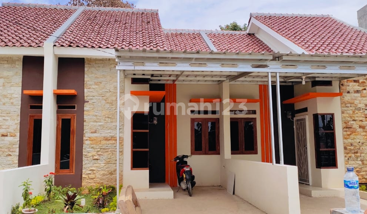 Rumah termewah dan siap huni di cipayung kota depok Rumah termewah dan siap huni di cipayung kota depok