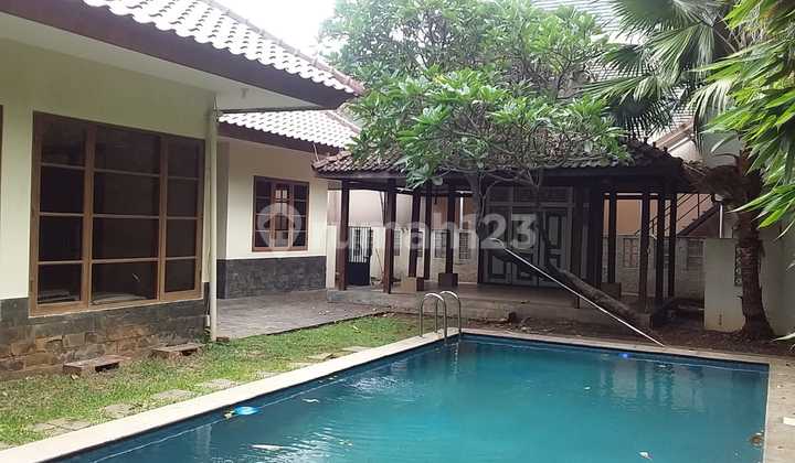 Rumah Bagus Kebayoran Baru Area