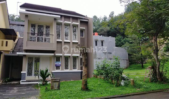 Dijual/sewa Rumah siap huni di The Green BSD  1