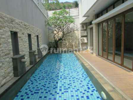 Siap Huni Townhouse Modern Cantik 4BR di Cilandak Jakarta Selatan 2
