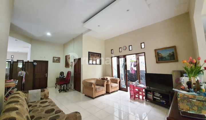 House Plus Boarding Room in Cilandak 2