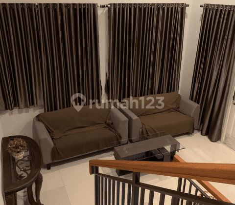 Rumah Desain Klasik. Full Furnished. Cluster Montana Village, Gading Serpong 2