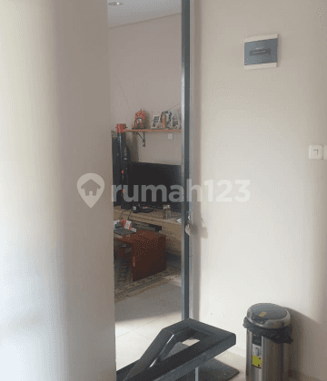 Rumah hook minimalis di Bintaro Jaya 1